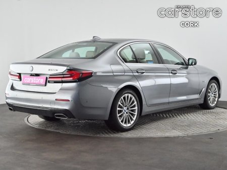 2023 BMW 5 Series - thumbnail 5