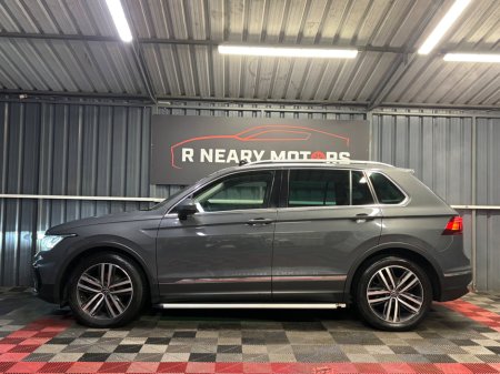 2021 Volkswagen Tiguan 2.0 TDI 150HP Elegance €27,950 thumbnail