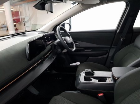 2024 Nissan Ariya - thumbnail 4