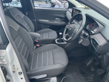 2022 Dacia Jogger COMFORT TCE 110 5DR thumbnail