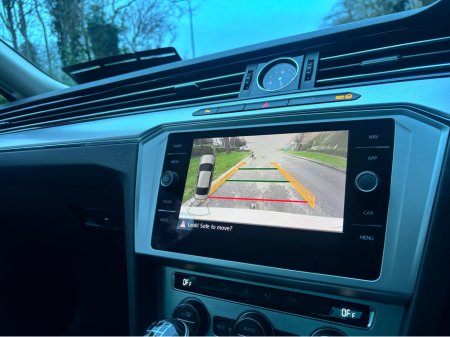 2019 Volkswagen Passat CL 2.0 TDI MANUAL 6SPEED FWD 150HP 4DR €17,900 thumbnail