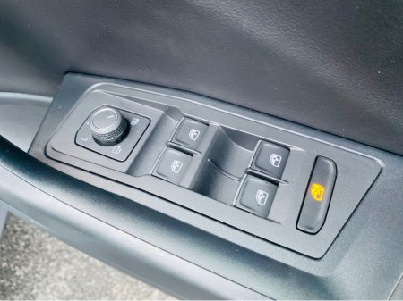 2023 Volkswagen T-Roc - thumbnail 23