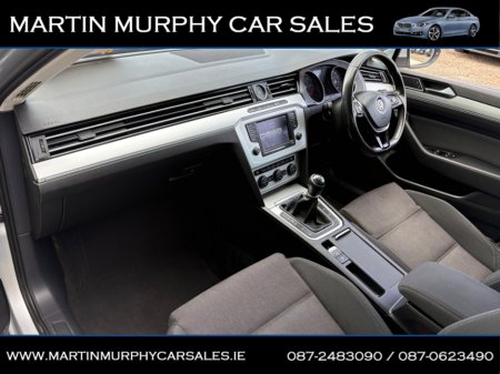 2017 Volkswagen Passat - thumbnail 12