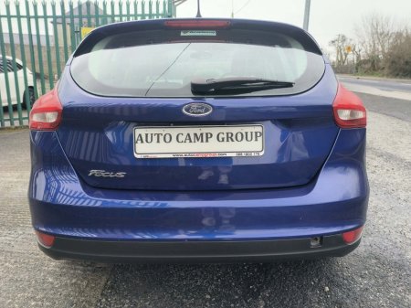 2016 Ford Focus - thumbnail 6