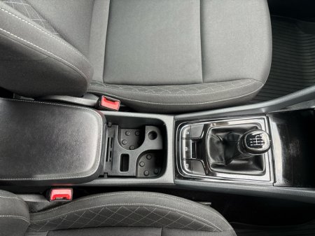 2019 Skoda Karoq 1.6TDI 115bhp Ambition €20,995 thumbnail