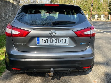 2015 Nissan Qashqai - thumbnail 10