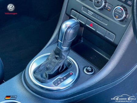 2013 Volkswagen Beetle - thumbnail 37