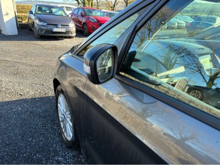 2019 Ford Galaxy 2.0 ZETEC ECOBLUE TDCI 150 PS €17,950 thumbnail