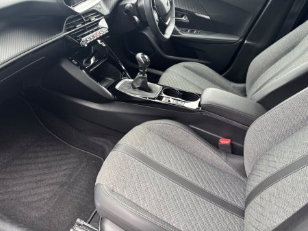 2025 Peugeot 2008 1.2 Puretech 100bhp Allure €27,950 thumbnail