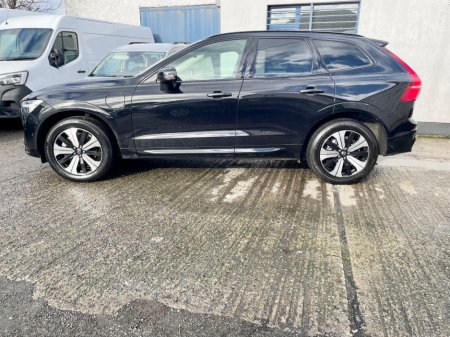 2023 Volvo XC60 T6 RECHARGE PHEV PLUS DARK AWD AUTO 5DR €39,995 thumbnail