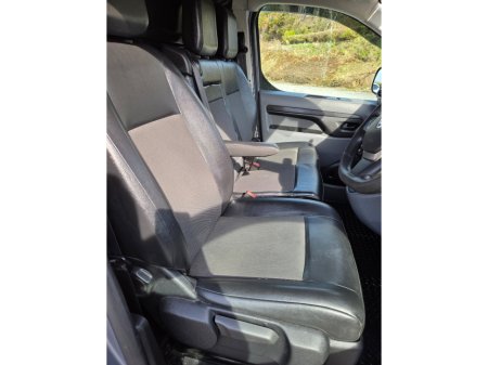 2021 Vauxhall Vivaro - thumbnail 15