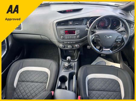 2017 Kia Ceed 2017 KIA CEED 1.0 PETROL GT LINE LOW KMS €10,950 thumbnail