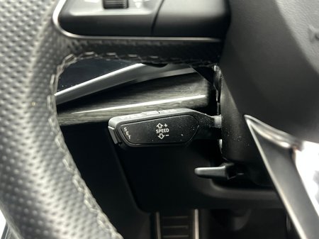 2023 Audi Q8 55 TFSI E S LINE BLACK ED 381HP QUATTRO €75,990 thumbnail