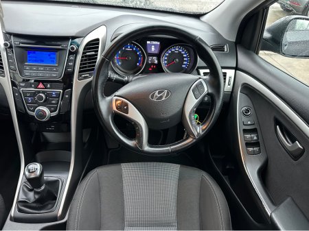 2016 Hyundai i30 1.4 PETROL CLASSIC 5DR thumbnail