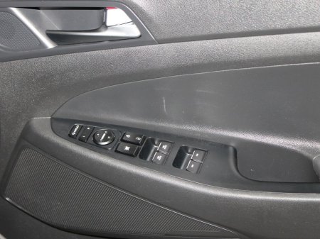 2020 Hyundai Tucson - thumbnail 20