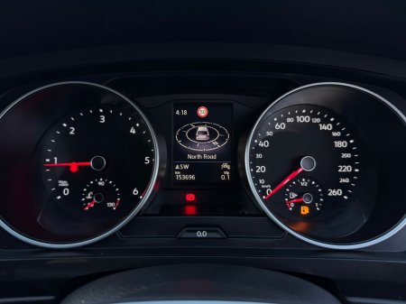 2021 Volkswagen Tiguan LIFE 2.0 TDI MANUAL 6SPEED FWD 122BHP 5 5DR €26,800 thumbnail