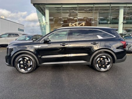 2025 Kia Sorento 1.6 Plug in hybrid ( 7 Seats ) €60,995