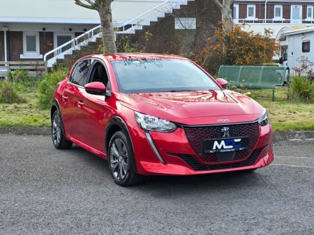 2021 Peugeot 208 - thumbnail 2
