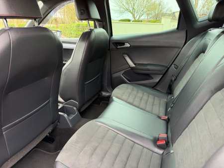 2023 SEAT Arona 1.0TSI 110hp FR €21,950 thumbnail