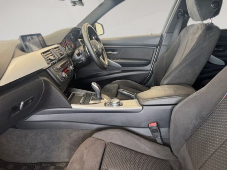 2017 BMW 3 Series - thumbnail 17