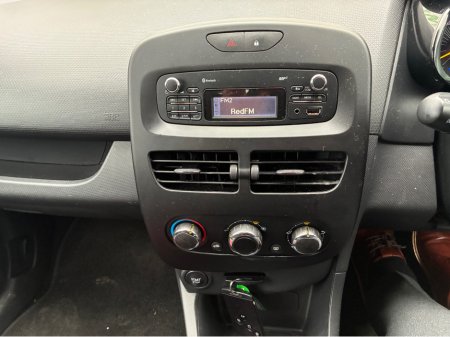 2014 Renault Clio IV EXPRESSION TCE 90 4DR €7,900 thumbnail