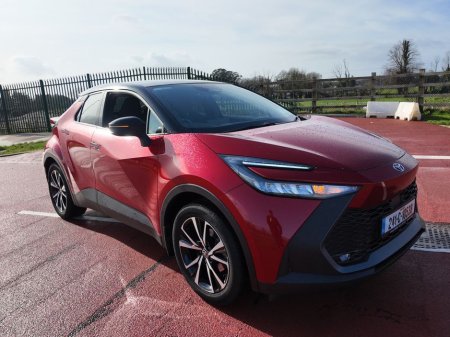 2024 Toyota C-HR Hybrid Sport+ 4DR Auto, €34,900 thumbnail