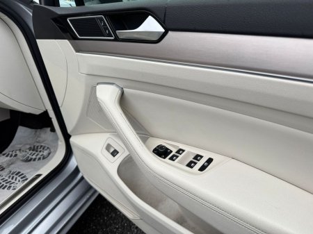 2018 Volkswagen Passat - thumbnail 7