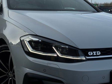 2017 Volkswagen Golf - thumbnail 7