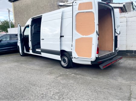 2025 Mercedes-Benz Sprinter - photo 24