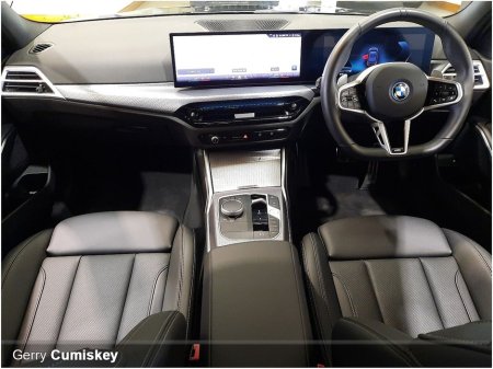 2025 BMW 3 Series - thumbnail 8