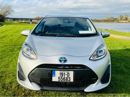 2019 Toyota Aqua - thumbnail 8