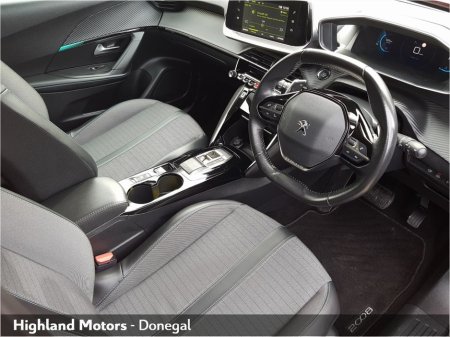 2022 Peugeot 2008 - thumbnail 6