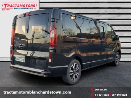 2024 Renault Trafic Passenger 9 SEAT AUTO 170HP RED EDITION €54,999