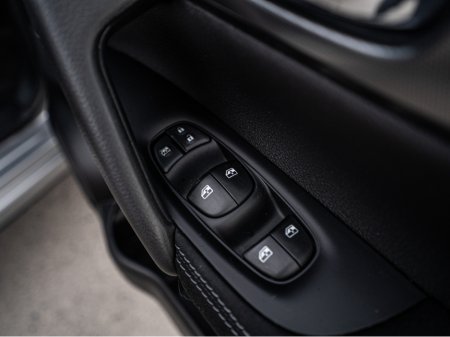 2018 Nissan Qashqai - thumbnail 29