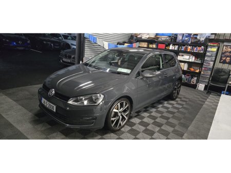 2014 Volkswagen Golf  €9,950 thumbnail