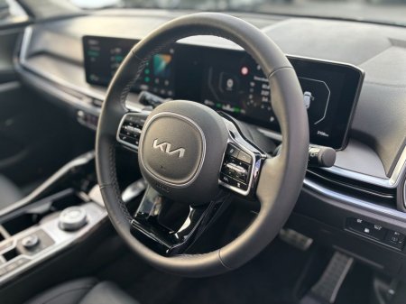 2025 Kia Sorento 1.6 Plug in hybrid ( 7 Seats ) €60,995