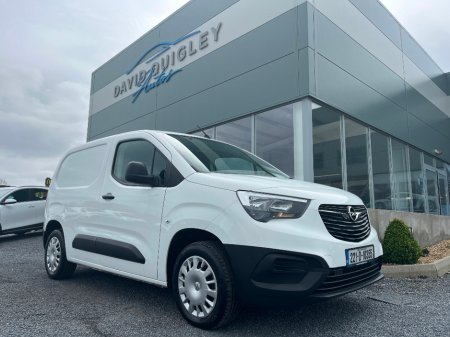 2022 Opel Combo - thumbnail 1