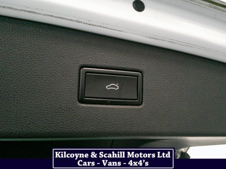 2020 Volkswagen Tiguan R-LINE 2.0 TDI MANUAL 6SPEED FWD 150HP 5DR thumbnail