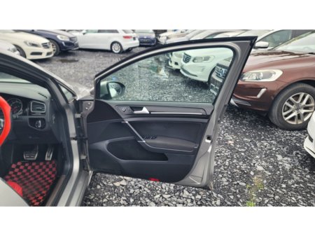 2016 Volkswagen Golf - thumbnail 7