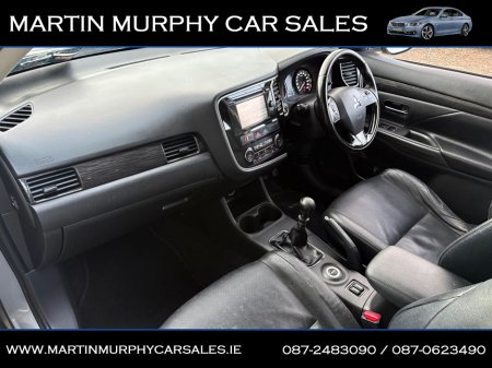 2015 Mitsubishi Outlander - thumbnail 13