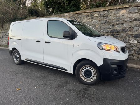 2022 Peugeot Expert EACTIVE STANDARD 100KW 50KWH 4 €14,950 thumbnail