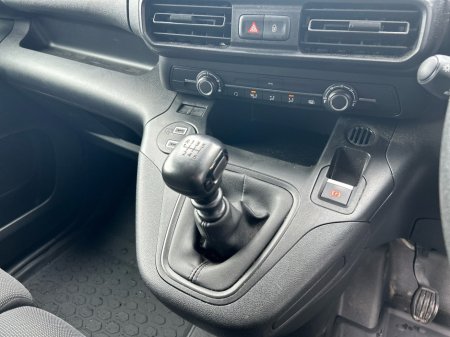 2025 Citroen Berlingo LX PLUS BLUEHDI 100 M thumbnail