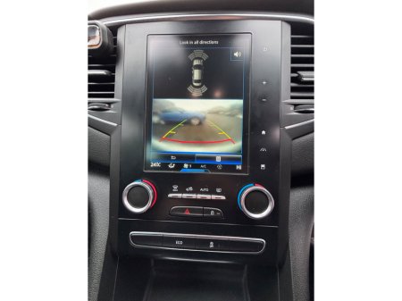 2017 Renault Megane 1.6 dCi 130 SIGNATURE €9,250 thumbnail