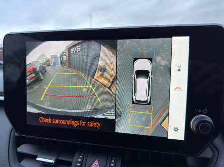 2024 Toyota Rav4 4X4 PHEV - Platinum Modelista - New model €48,940 thumbnail