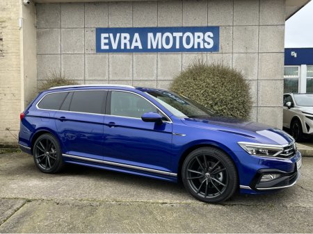 2021 Volkswagen Passat - view 3