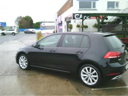 2018 Volkswagen Golf NEW NCT 2028, HIGHLINE, HEATED SEATS, REVERSE CAMERA, SAT./NAV., CRUISE, €190 TAX, LOW KMS. HISTORY. €16,999 thumbnail