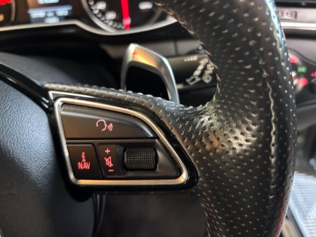 2015 Audi RS4 - photo 4