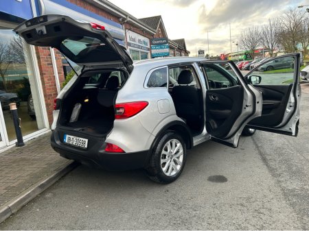 2018 Renault Kadjar Dynamique-Edition - Diesel + Low Mileage - Top Trade-Ins & Great Finance Deals - Assured Dealer Warranty - €12,950 thumbnail