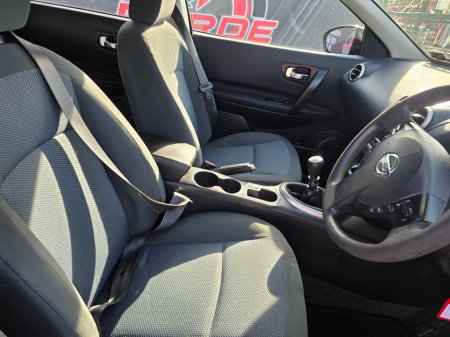 2013 Nissan Qashqai - thumbnail 8