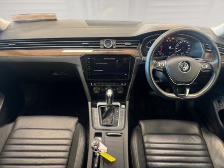 2018 Volkswagen Passat - thumbnail 15